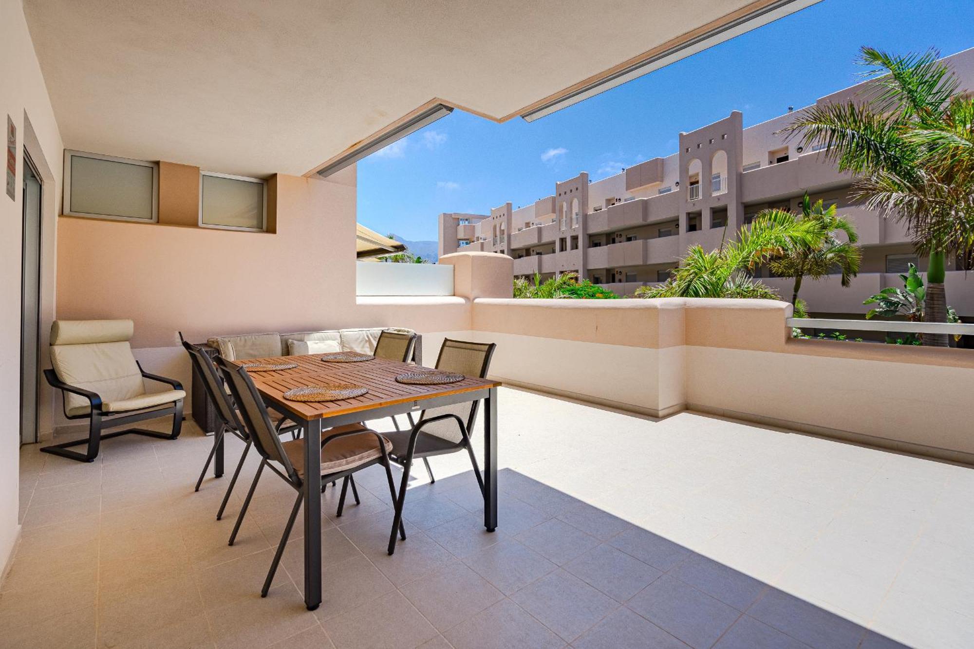 Cozy Apartment In Playa Paraiso Costa Adeje  Exteriör bild