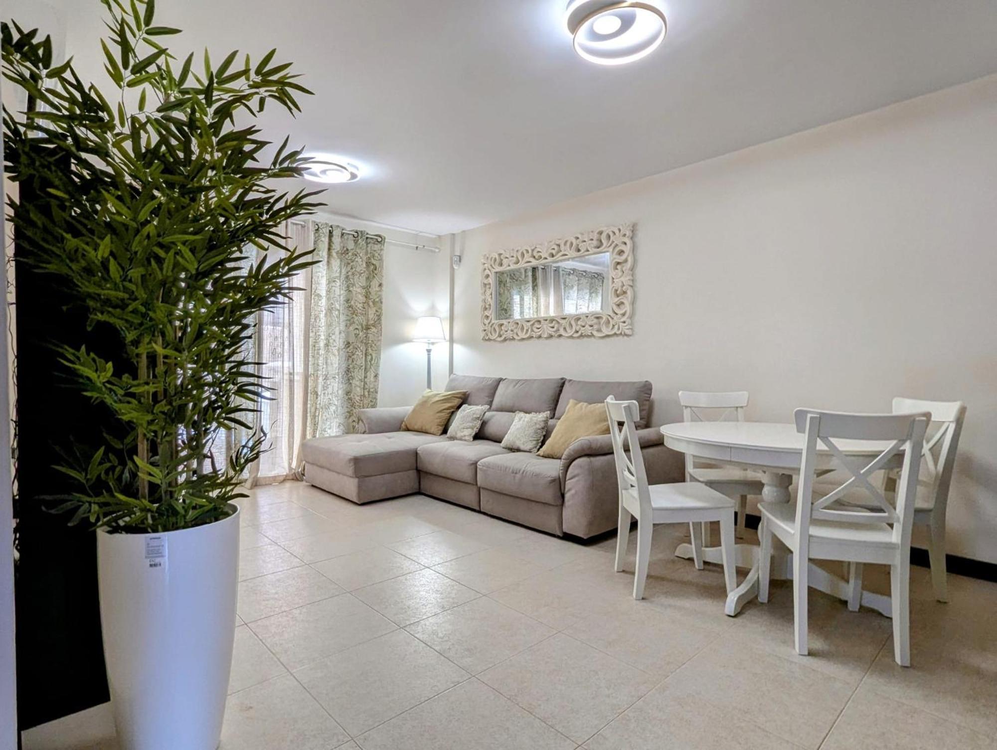 Cozy Apartment In Playa Paraiso Costa Adeje  Exteriör bild