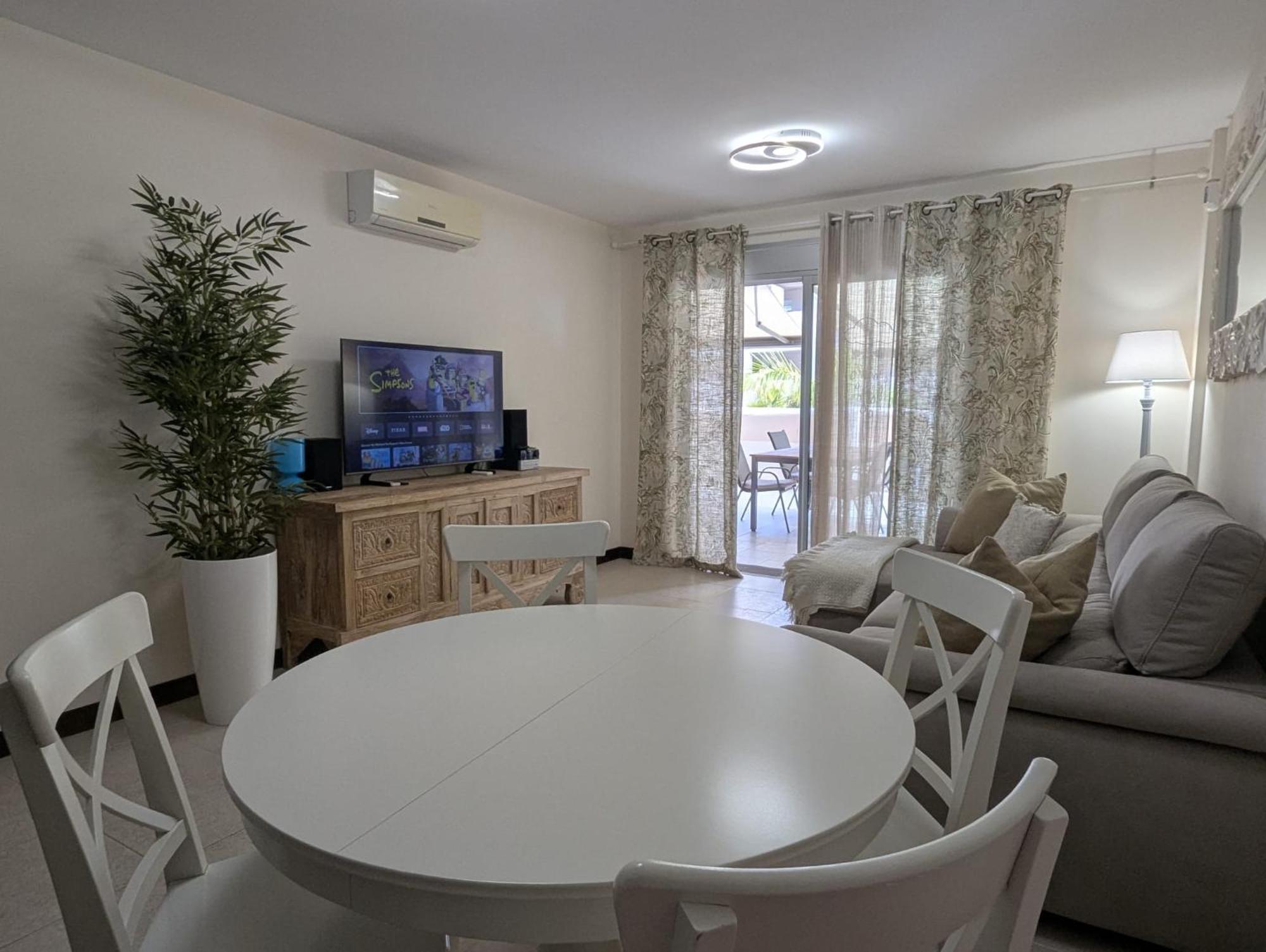 Cozy Apartment In Playa Paraiso Costa Adeje  Exteriör bild